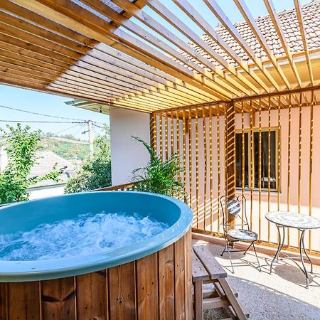 Lagom - Hot Tub Hideout Braşov Eksteriør billede